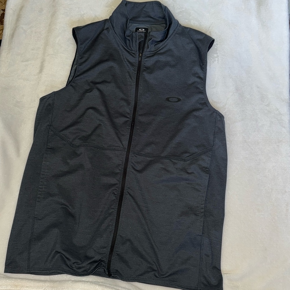 Oakley Performance Vest